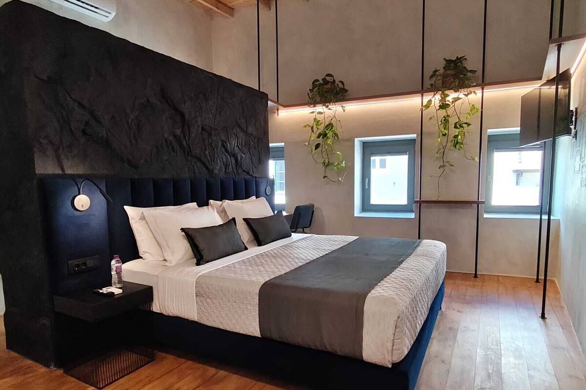 Cosy Suite - Annex Building | Frigobar (abastecido com alguns itens grátis), cofres nos quartos