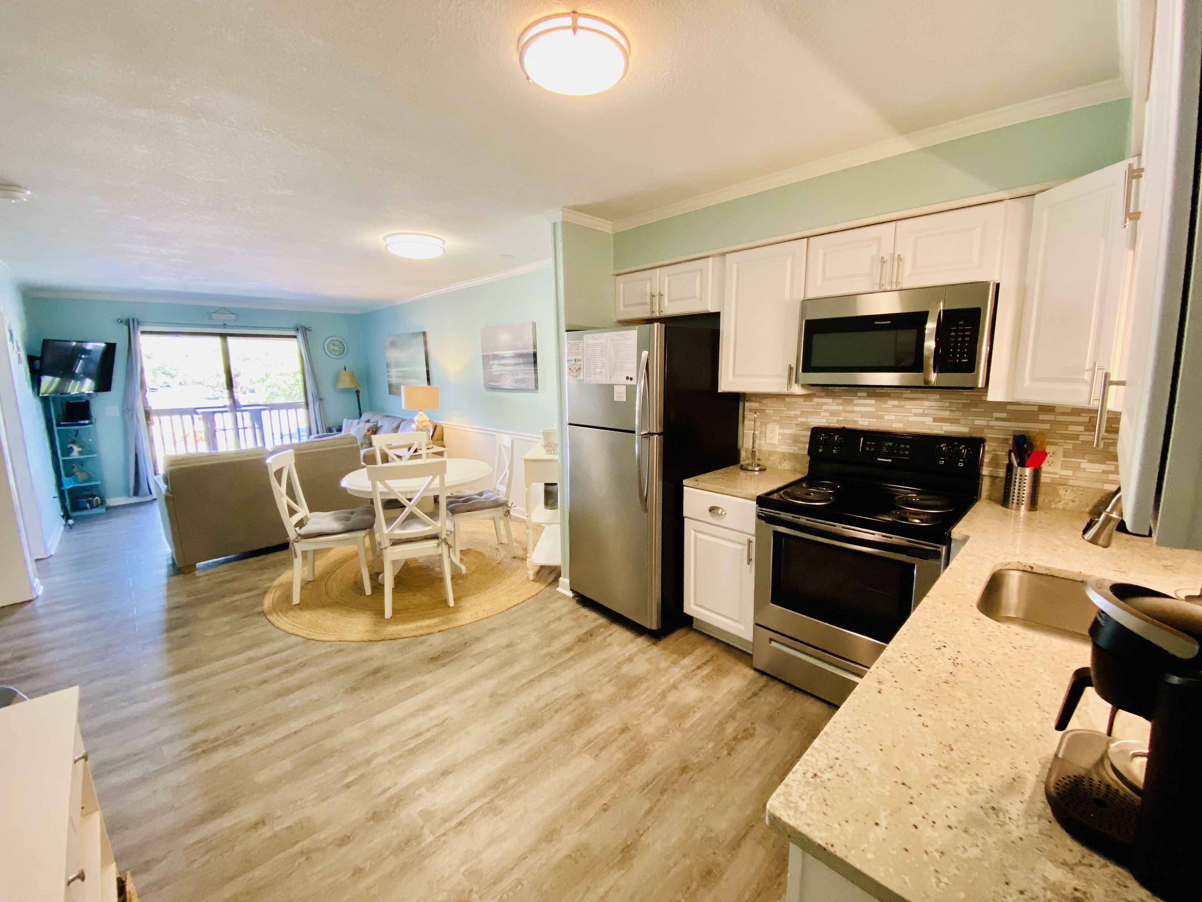 Relax at the Hilton Head Island Beach and Tennis Resort - Snowbirds welcome