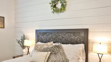 2 bedrooms, in-room safe, free WiFi, bed sheets