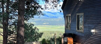 The Cozy Clifftop View, LLC