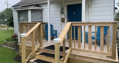 Single family home 3 minute walk to everything downtown Fairborn offers.