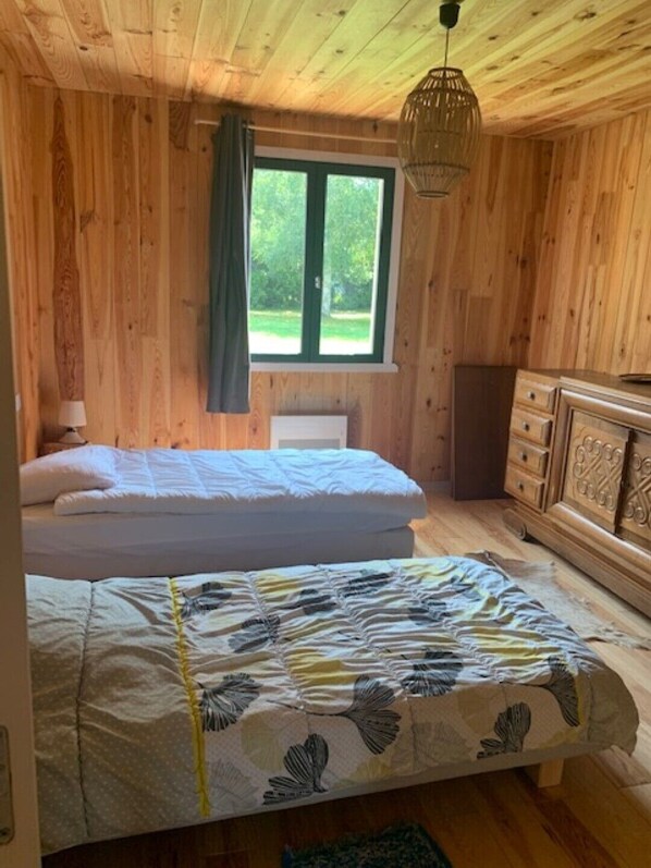 8 makuuhuonetta, silitysrauta/-lauta, Wi-Fi, pääsy pyörätuolilla