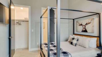 4 bedrooms, iron/ironing board, travel crib, WiFi