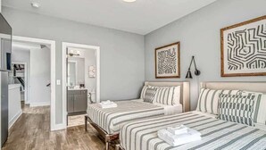4 bedrooms, iron/ironing board, WiFi, bed sheets