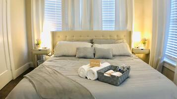 1 bedroom, in-room safe, desk, iron/ironing board