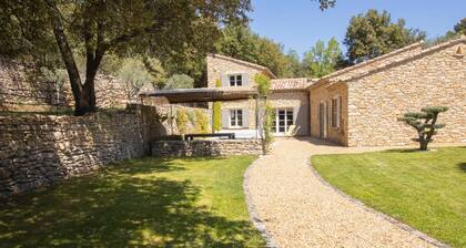 Magnifique mas rénové confort et calme absolu