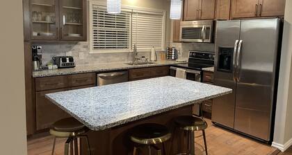 Centrally located/ Tulsa Expo new renovated luxury Cozy home!