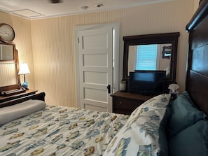 3 chambres, fer et planche à repasser, Wi-Fi gratuit, draps fournis