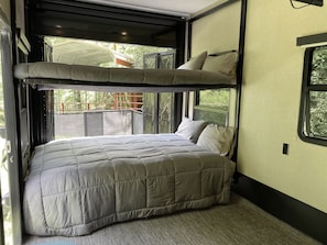 2 chambres, draps fournis