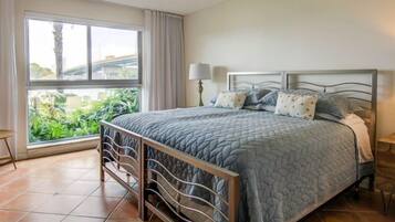 2 bedrooms, iron/ironing board, Internet