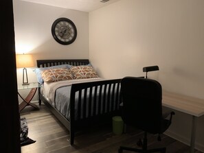 2 多间卧室、办公桌、熨斗/熨衣板、免费 WiFi