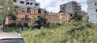 Hotel Gjinaj