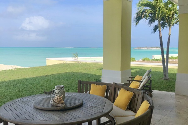 Outdoor Oceanview Dining - Seats 12