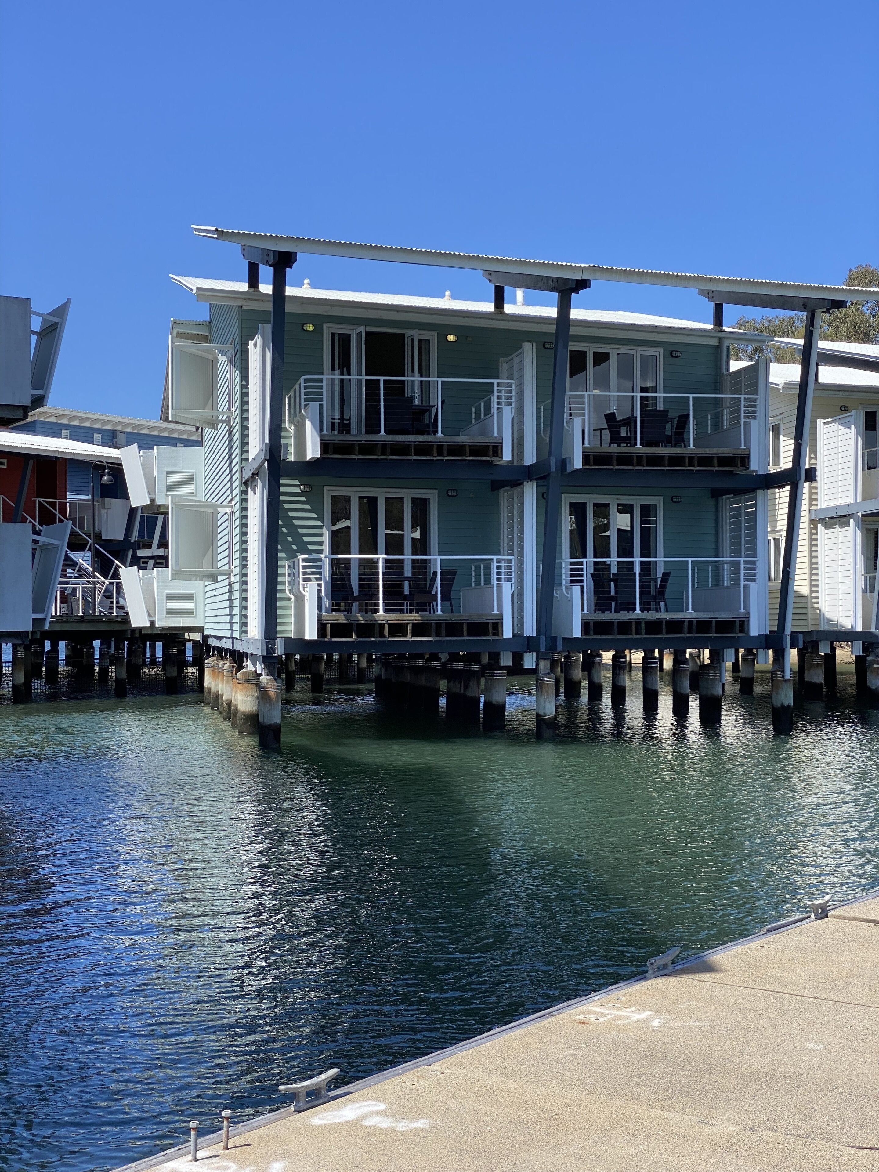 ROMANTIC STUDIO APARTMENT – COURAN COVE - THE PERFECT ISLAND ESCAPE AWAITS YOU 