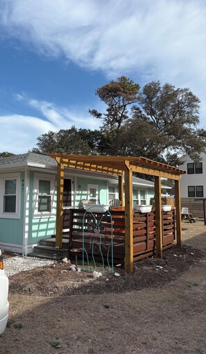 Property grounds - Kill Devil Hills Bungalow (Kill Devil Hills)