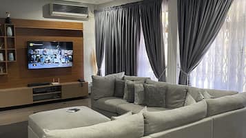 Smart TV, stereo