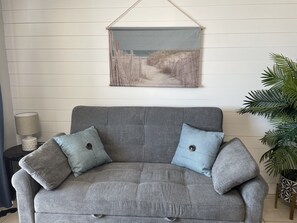 TV - Beautiful 1 bedroom, 1 bath, Deeded beach for owners/guests (Gulf Shores)