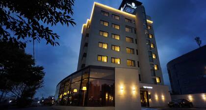 Top Cloud Hotel Gunsan