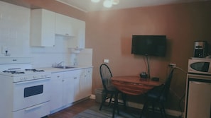 Microwave - Westview Motel (Vegreville)