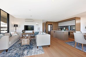 TV - Luxury overlooking the Yarra (Abbotsford)