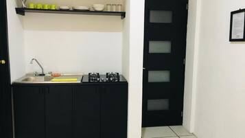 Kamar, 1 kamar tidur, Boleh Merokok, balkon | Dapur pribadi