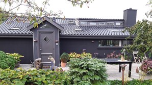 House, 5 Bedrooms, Accessible, Balcony | Property entrance - "fjordhus - on an Island Shaped as a Hart in the Middle of Isefjord - Sealand" (Orø)