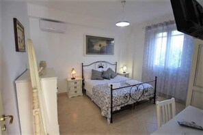 Apartment, 1 Bedroom, Smoking, Patio