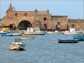 Marina/club náutico