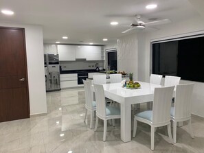 Căn hộ, 3 phòng ngủ, hút thuốc, ban công | Nội thất