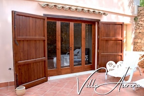 Villa, 2 Schlafzimmer, Kühlschrank | Eingangsbereich