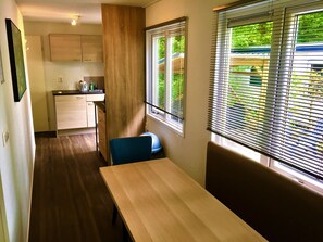 Chalet, 2 slaapkamers, roken, balkon | Interieur