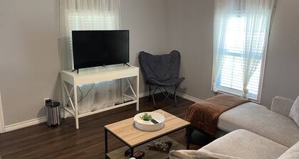 3 Bedroom,1 bath Comfortable and affordable house in Convenient location couple of minutes from the beach.