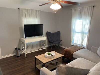 3 Bedroom,1 bath Comfortable and affordable house in Convenient location couple of minutes from the beach.