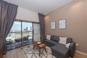 Living area - Gorgeous Studio With Balcony Park View (Dubai)