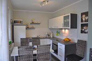 Uklassifisert bilde, 5 av 10, knapp