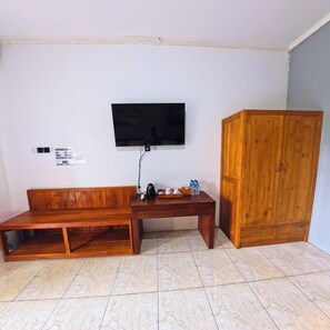 ห้องแฟมิลี่ | โต๊ะทำงาน, Wi-Fi ฟรี