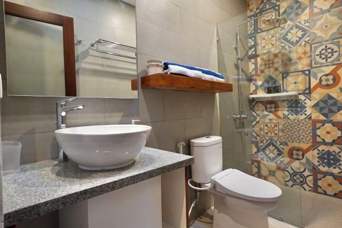 Bathroom | Shower, free toiletries, hair dryer, towels
