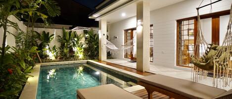 Outdoor pool, sun loungers