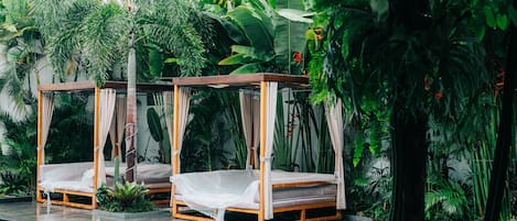 Sundeck