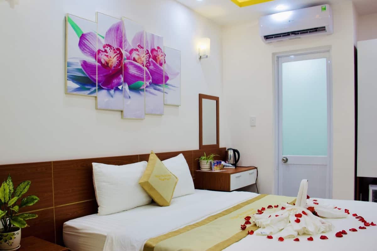 Superior Room | Minibar, desk, free WiFi, bed sheets
