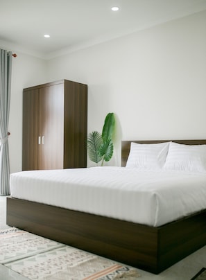 ห้องดีลักซ์ดับเบิล | โต๊ะทำงาน, Wi-Fi ฟรี, ผ้าปูที่นอน