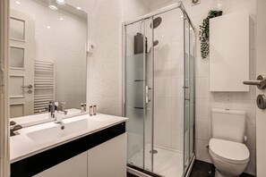Hair dryer, towels