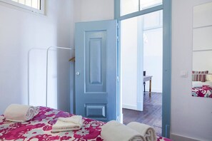 1 bedroom, desk, iron/ironing board, WiFi - Alfama Azul · Alfama Tailor Made Blue House With a View #1 (Lisboa)