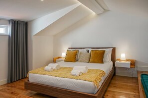 2 habitaciones, escritorio, tabla de planchar con plancha y wifi 