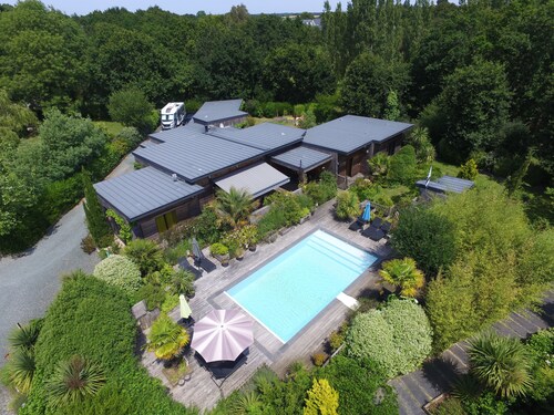 Pretty cottage with swimming pool 5 minutes from the beach under the name "ILUR".