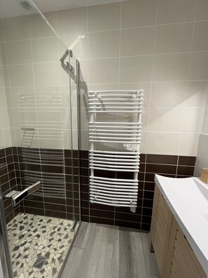 Dusche, HandtĂŒcher
