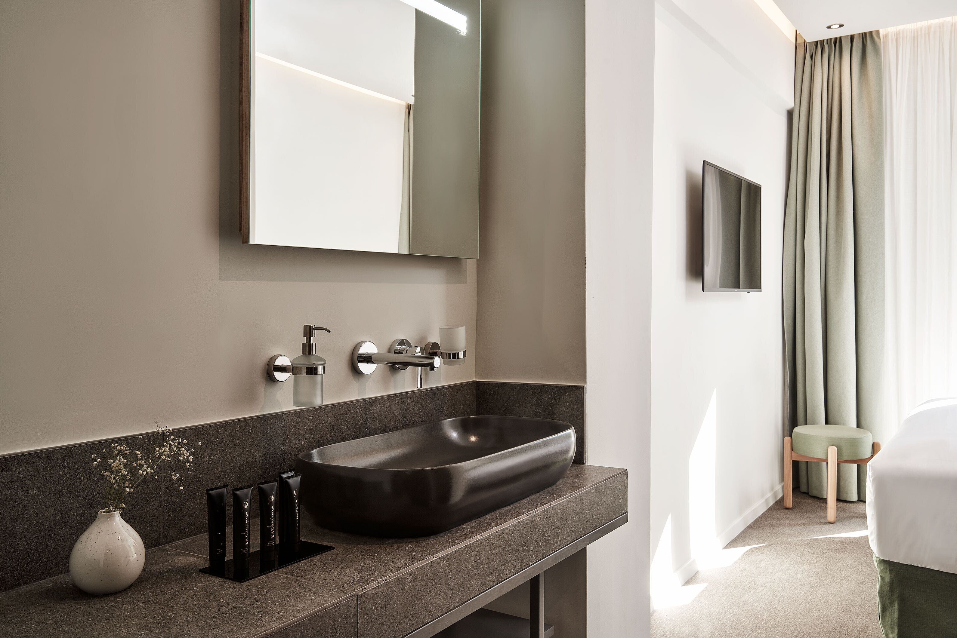 standard double room | 1 bedroom, egyptian cotton sheets, premium bedding, pillow-top beds