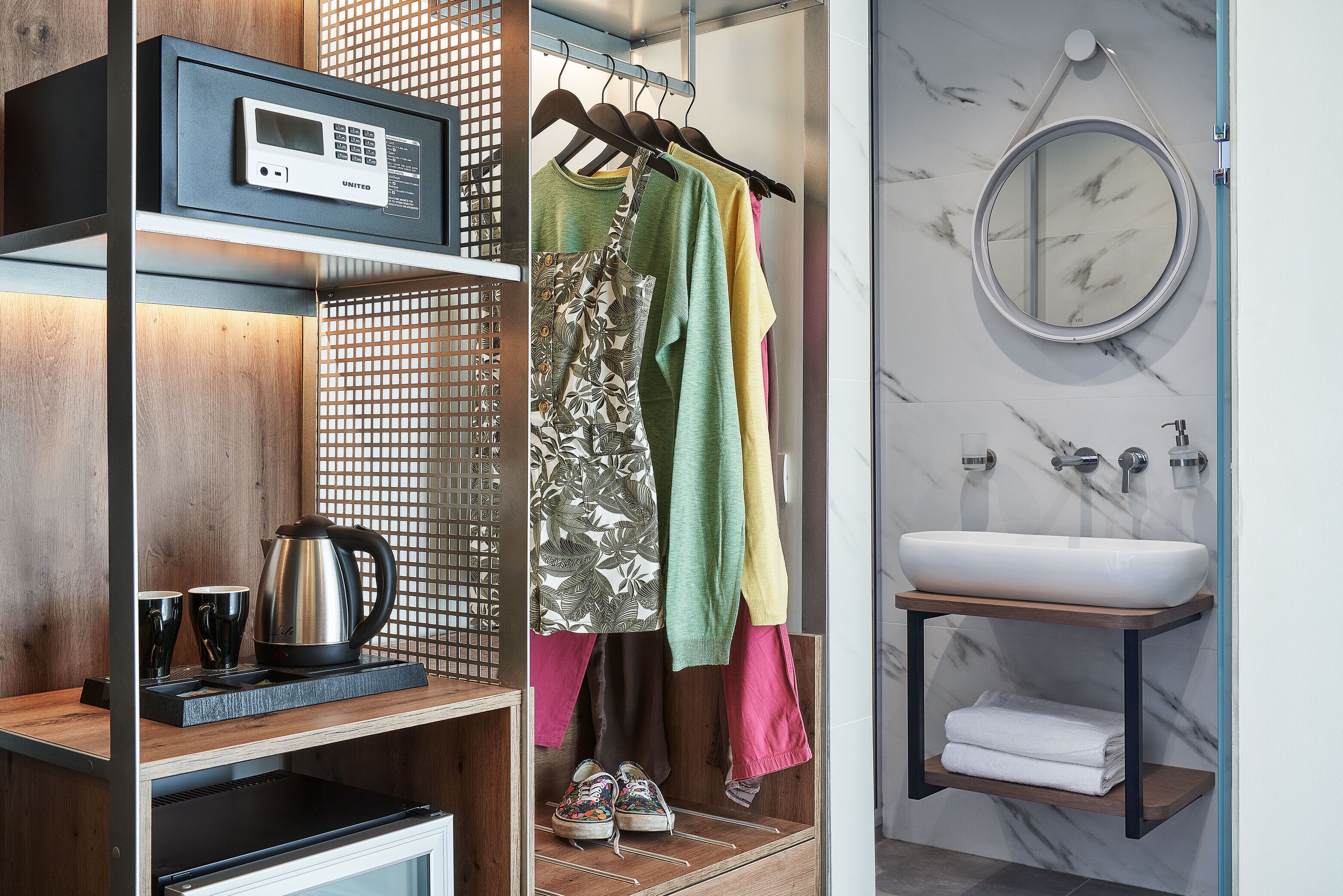 superior studio suite | bathroom | shower, rainfall showerhead, free toiletries, hair dryer