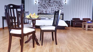 7 bedrooms, free WiFi