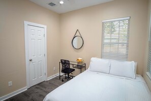 House (3 Bedrooms) | 3 bedrooms, laptop workspace, iron/ironing board, bed sheets